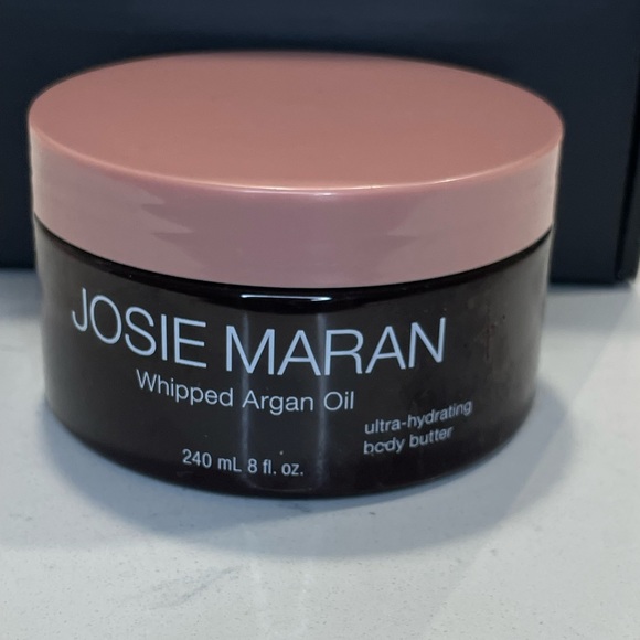 JOSIE MARAN Bath & Body New 6oz Josie Maran Whipped Argan Oil Body Butter In Vanilla Apricot